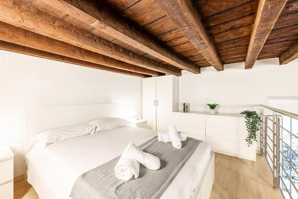 Verdi'S Nest - Loft With Wifi And Netflix Милан 0*,  Италия