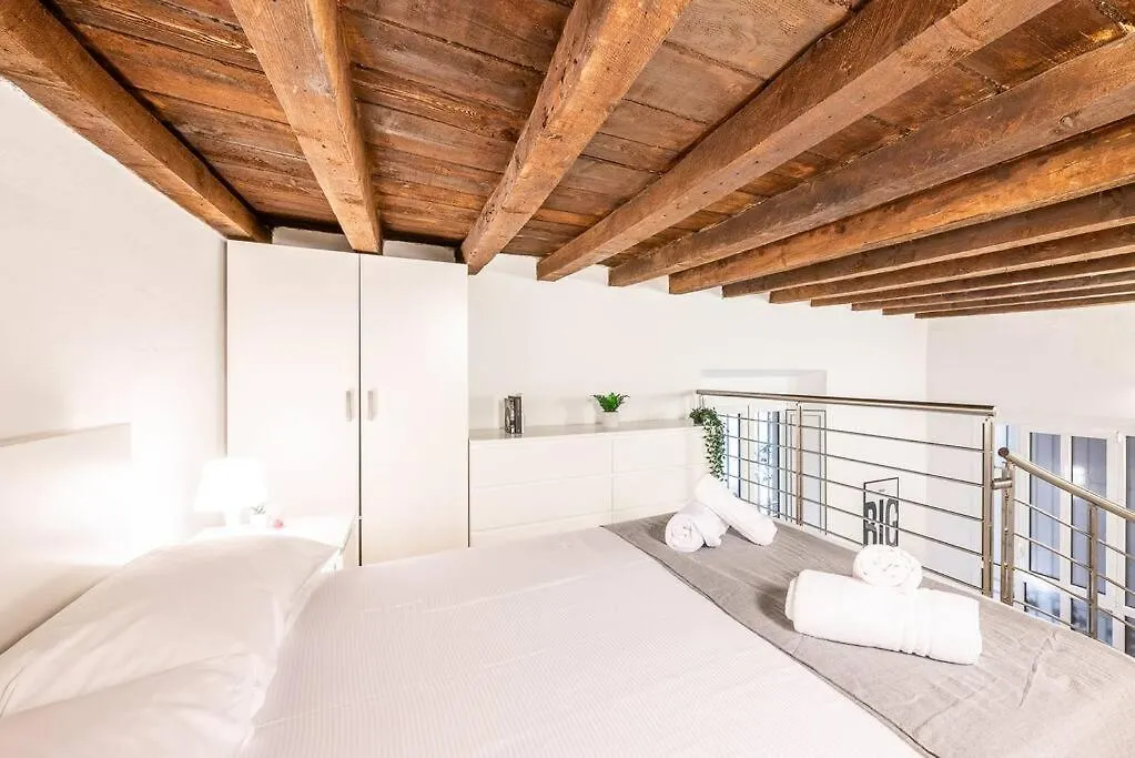 Verdi'S Nest - Loft With Wifi And Netflix Милан Апартаменты